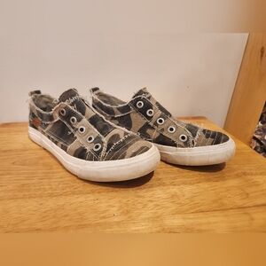 Blowfish Camo Womens Size 8